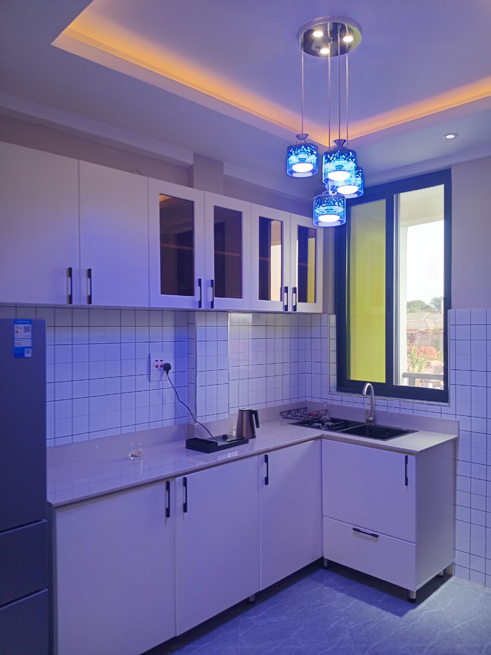 One Bedroom Deluxe - Modern Kitchen
